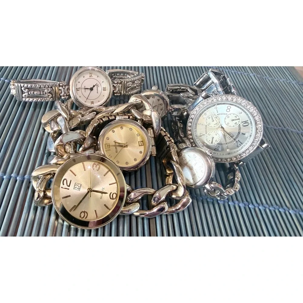 6 Working Women's Watch Lot NY & Co Ellen Tracy Geneva Vivani Carriage